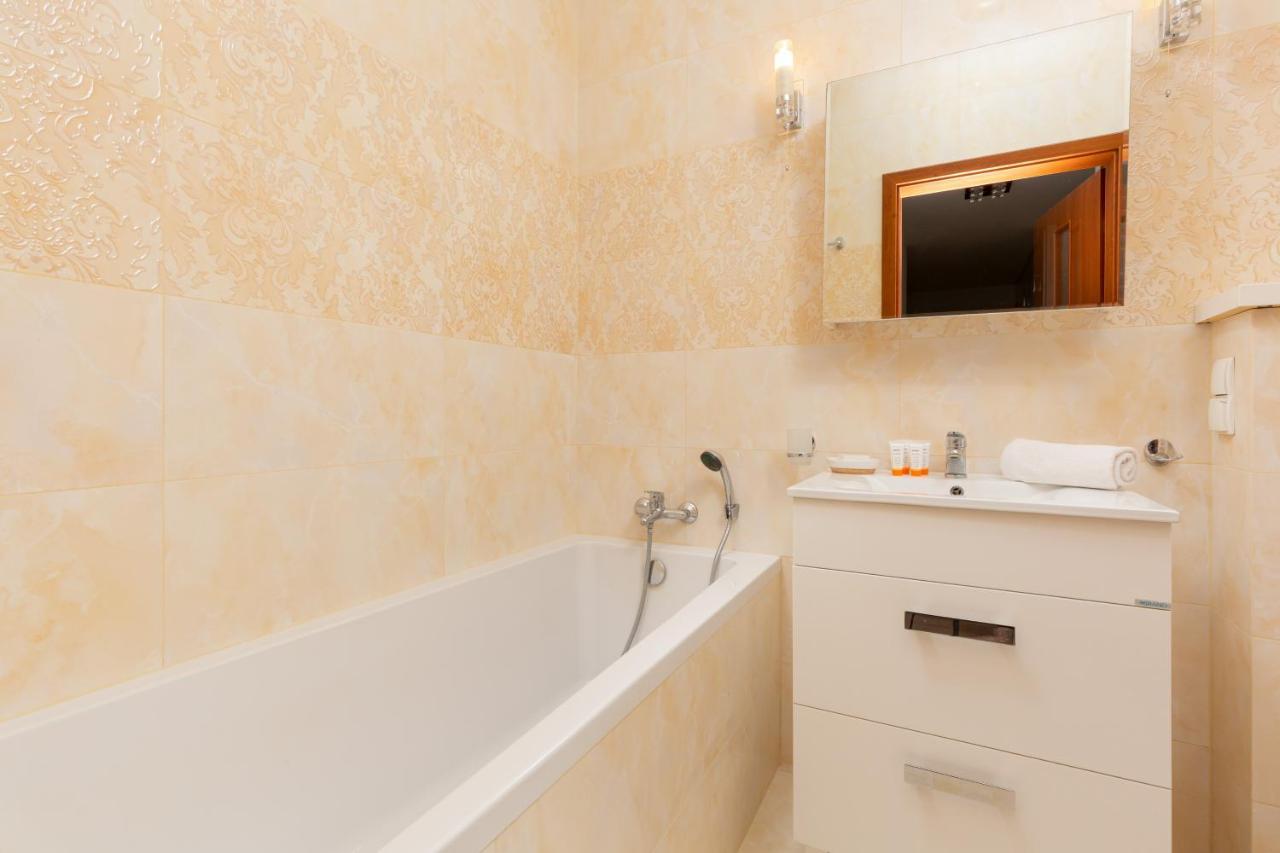 Apartament Na Woli Sowinskiego By Noclegi Renters Warschau Exterior foto
